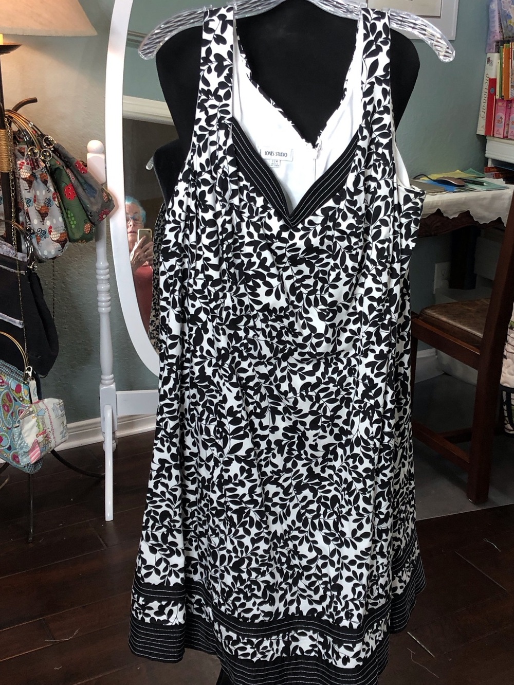Jones Studio Black and White Floral Fit-and-Flare Dress